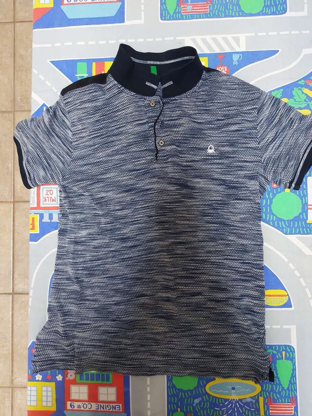 United Colors of Benetton blue and white polo shirt